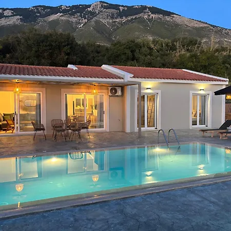 Villa Stoa Plateies